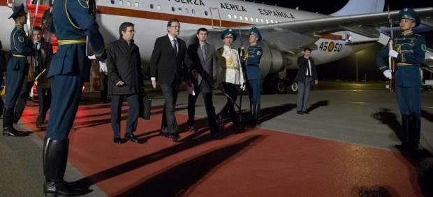 Rajoy visita Kazajistán para apoyar la presencia de empresas españolas