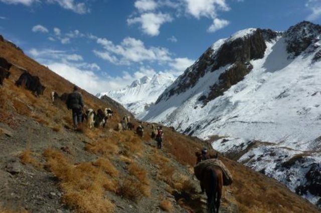 Ancestral Ruta de La Seda,A la sombra de los picos himalayos, una carretera destinada al trueque
