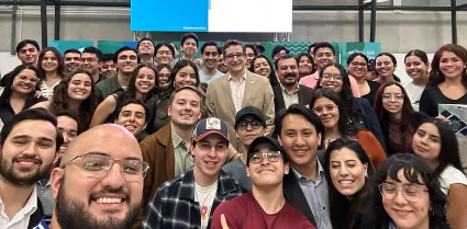 El Secretario General de SIECA compartió con estudiantes el estado actual del proceso de Integración Económica Centroamericana