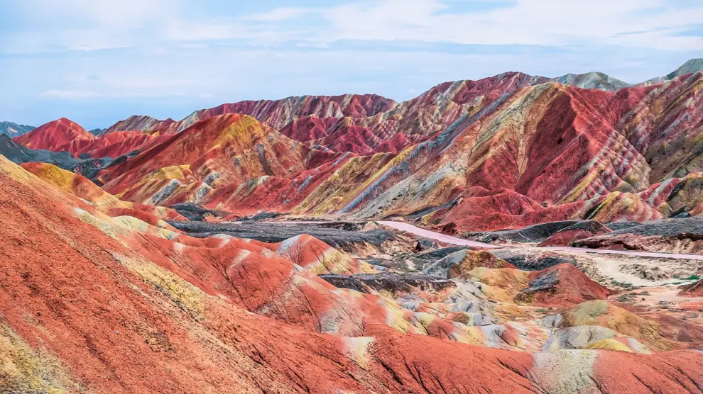 Las coloridas montañas de China que parecen sacadas de una película de ciencia ficción