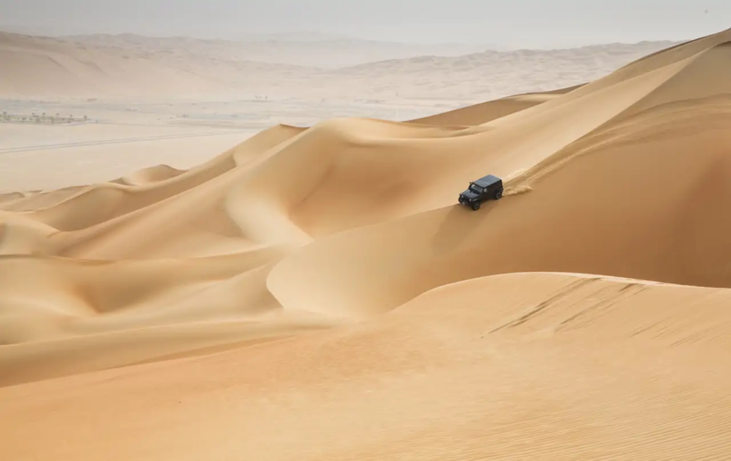 Viaje al corazón infinito de los desiertos de incienso y dunas de Omán