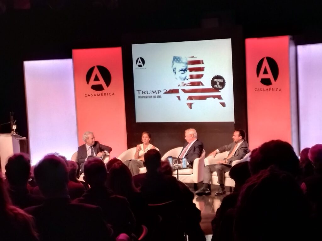 NEXOS-ALIANZA asistió al coloquio “Trump2.0 Los Primeros 100 días”