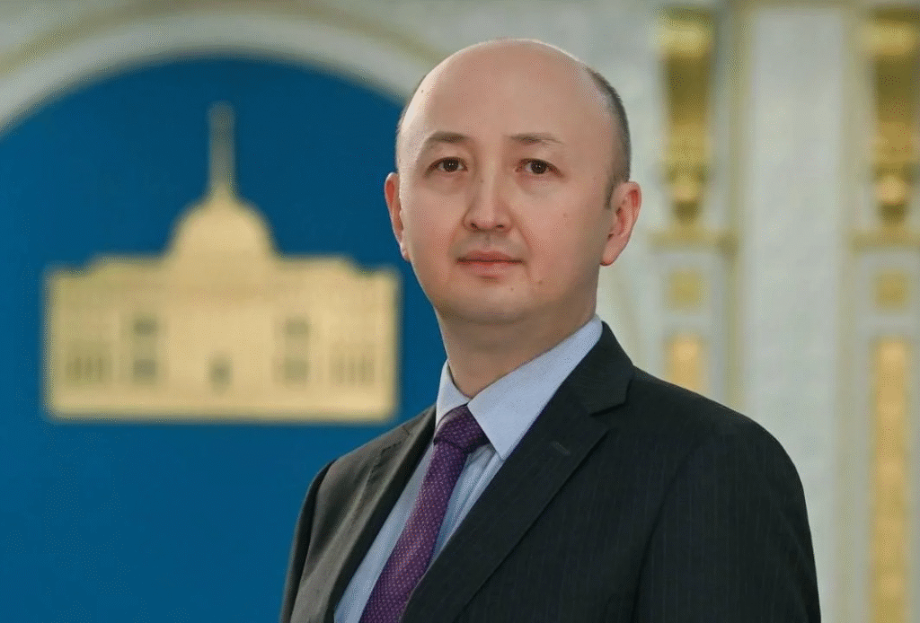 Sr. Danat Musayev, embajador de Kazajstán en España.