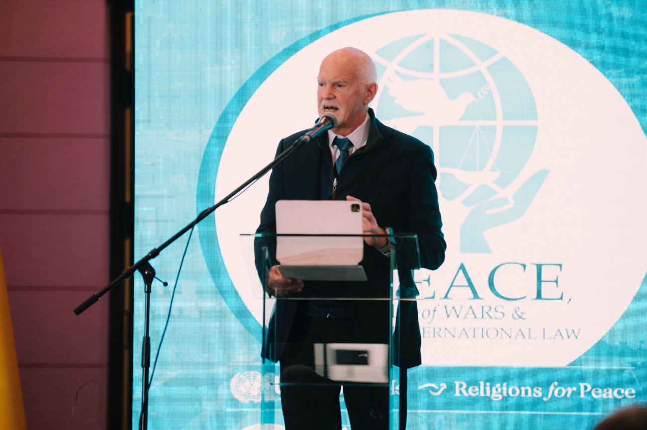 Su Excelencia el Sr. George Andreas Papandreou, Primer Ministro de Grecia (2009 - 2011)