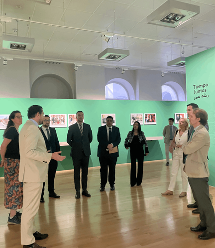 Visita de jóvenes diplomáticos marroquíes a Casa Árabe