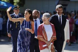 La reina Letizia inaugura la 85.ª FeriLa reina Letizia inaugura la 85.ª Feria del Libro de Madrid, que estrena mejoras en sus instalaciones y una programación centrada en el humor